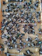 Grote partij electronica componenten 600+ stuks, Verzenden, Zo goed als nieuw