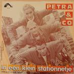 Petra & Co > In een klein stationnetje, Cd's en Dvd's, Vinyl Singles, Nederlandstalig, Gebruikt, Ophalen of Verzenden, 7 inch