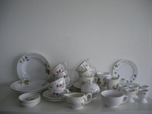 Marjolein Bastin Wildflowers servies, Huis en Inrichting, Keuken | Servies, Zo goed als nieuw, Bord(en), Overige stijlen, Porselein