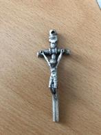 Kruisje voor ketting, Overige materialen, Overige kleuren, Ophalen of Verzenden, Zo goed als nieuw