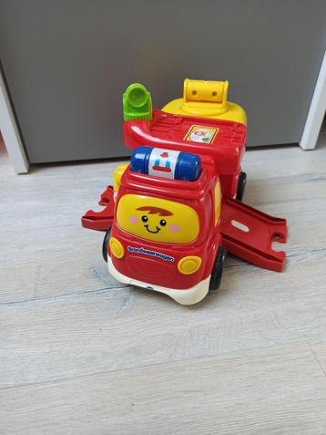 Toet toet brandweer beschikbaar voor biedingen
