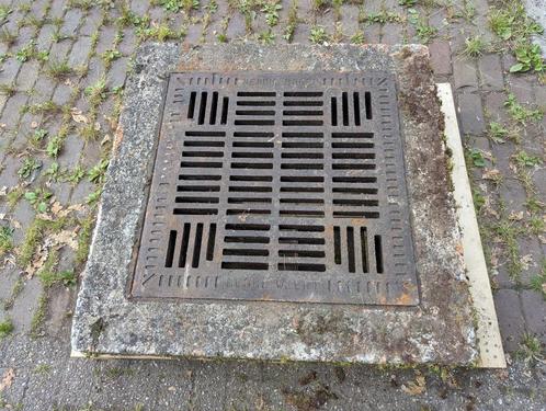 Zwaar putdeksel, rooster, putafdekking 100x100x20cm, Tuin en Terras, Tegels en Klinkers, Gebruikt, Overige typen, Beton, Minder dan 5 m²