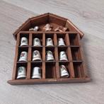 12 Vintage porselein Vinger hoedjes met Letterbak
Le, Verzamelen, Vingerhoedjes, Ophalen of Verzenden, Zo goed als nieuw