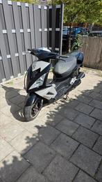 Peugeot speedfight 3 4 takt scooter grote beurt, Fietsen en Brommers, Ophalen, Zo goed als nieuw