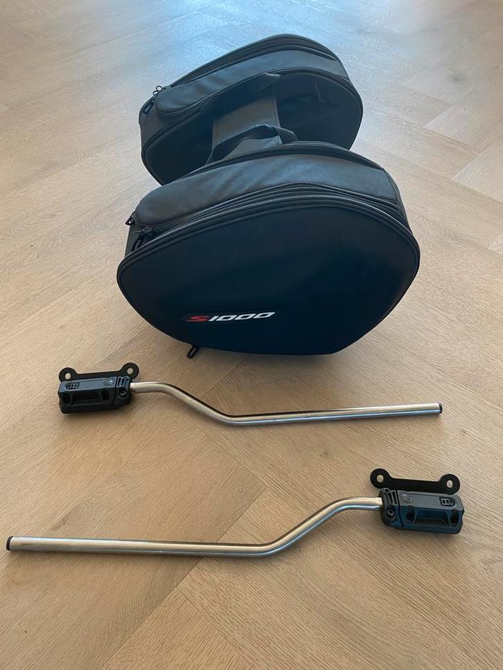Originele BMW zadeltassen / zijtassen voor S1000R en S1000RR, Motoren, Accessoires | Koffers en Tassen, Zo goed als nieuw, Ophalen of Verzenden