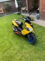 Aprilia sr factory geel, Fietsen en Brommers, Scooters | Aprilia, Ophalen, Tweetakt, Gebruikt, Overige modellen