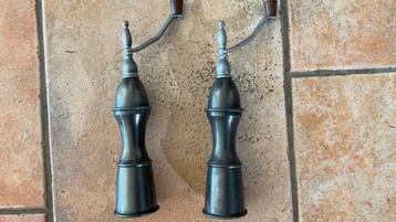 Vintage Peper- en zoutmolen. beschikbaar voor biedingen