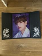 BTS V Dalmajun - hardcover, photo, Verzamelen, Muziek, Artiesten en Beroemdheden, Ophalen of Verzenden, Zo goed als nieuw, Boek, Tijdschrift of Artikel