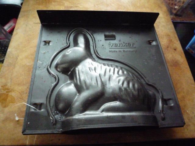 Pasen chocoladevorm paashaas 19-21 cm + puddingvorm, Diversen, Pasen, Ophalen of Verzenden, Zo goed als nieuw