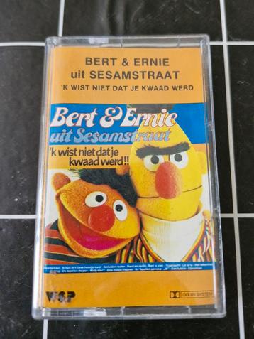 Cassettebandje Bert en Ernie beschikbaar voor biedingen
