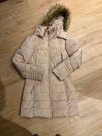 Jennyfer Winterjas - Maat S - Beige, Ophalen of Verzenden, Zo goed als nieuw, Maat 36 (S), Beige