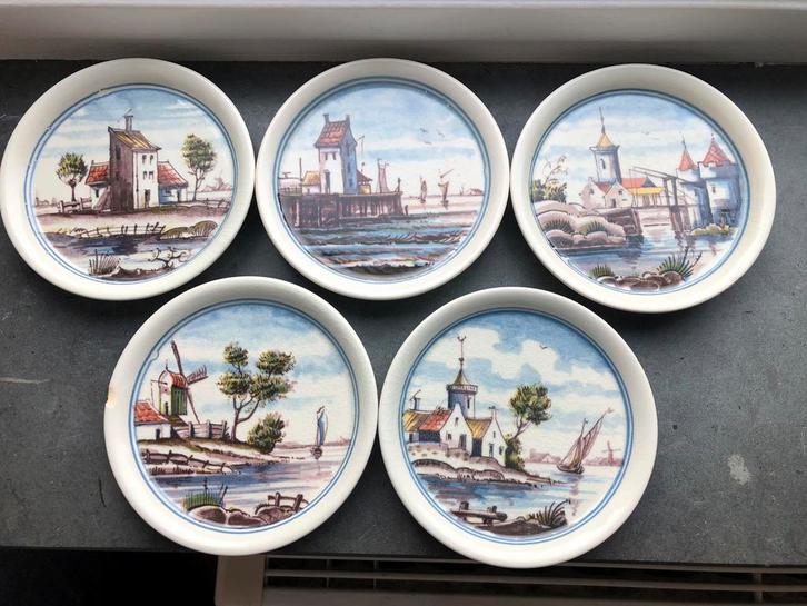 5 onderzetters 98 mm - WESTRAVEN DELFTS POLYCHROME HANDWERK, Antiek en Kunst, Antiek | Keramiek en Aardewerk, Ophalen of Verzenden