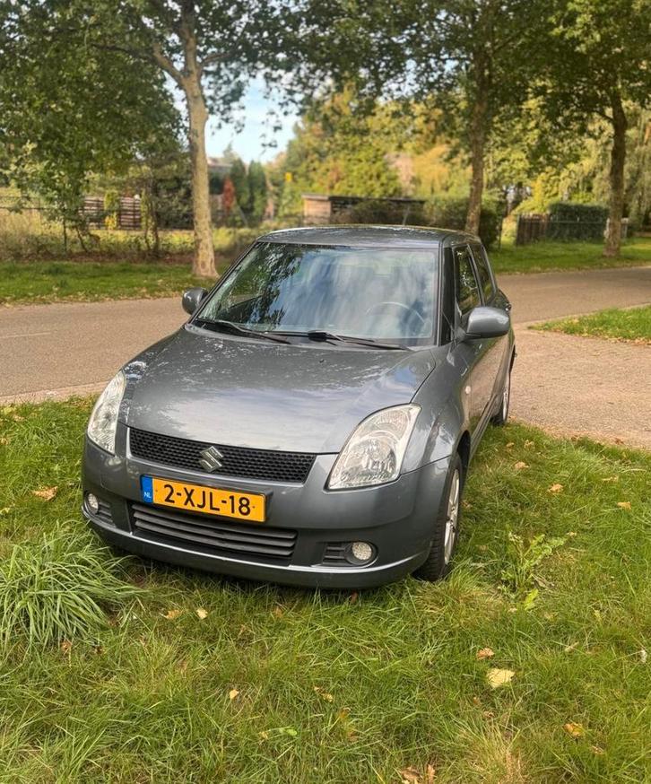 Suzuki Swift 1.3 5DRS 4WD 2007 Grijs, Auto's, Suzuki, Particulier, Swift, Benzine, D, Hatchback, Handgeschakeld, Geïmporteerd