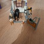 Schleich kleine stal met bijbehorende spullen, Ophalen of Verzenden, Zo goed als nieuw