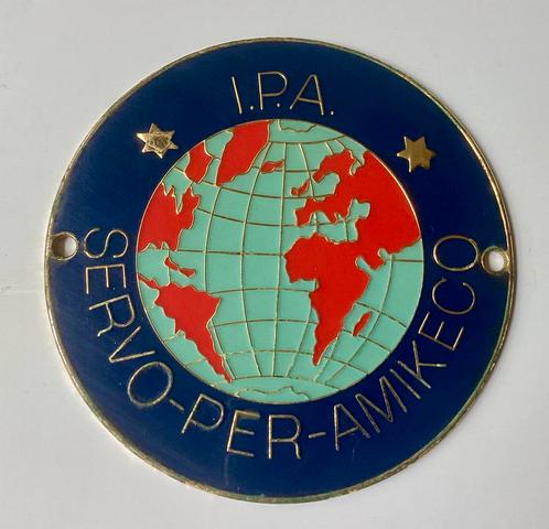 Car Badge Embleem: I.P.A.: International Police Association., Verzamelen, Militaria | Algemeen, Embleem of Badge, Amerika, Ophalen of Verzenden