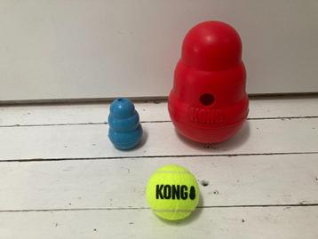 Kong wobbler L, Kong puppy M, Kong bal beschikbaar voor biedingen