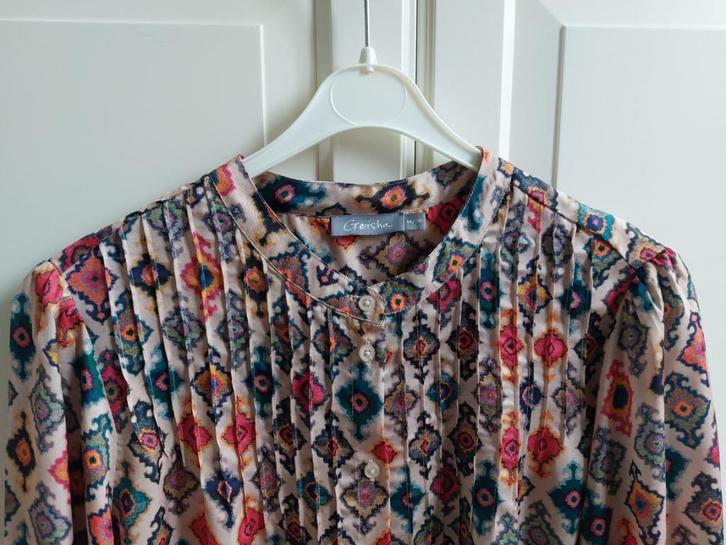 Leuke Geisha blouse  met motief maat 38, Kleding | Dames, Blouses en Tunieken, Zo goed als nieuw, Maat 38/40 (M), Overige kleuren