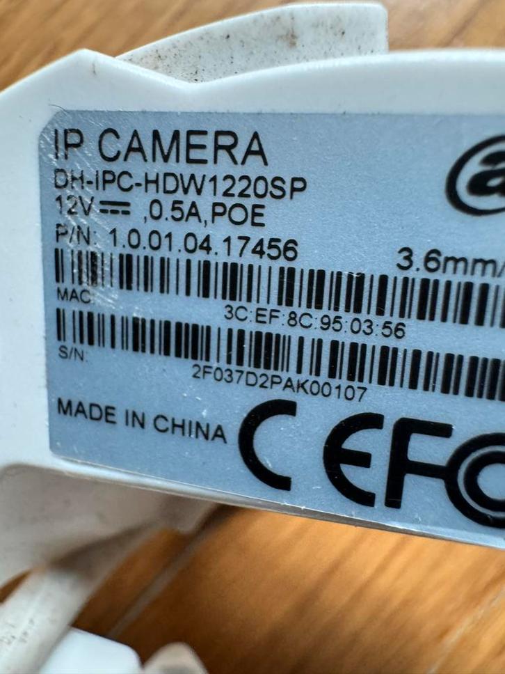 Dahua NVR DHI-NVR4104-P-4KS2 + Camera, Audio, Tv en Foto, Videobewaking, Gebruikt, Buitencamera, Ophalen of Verzenden