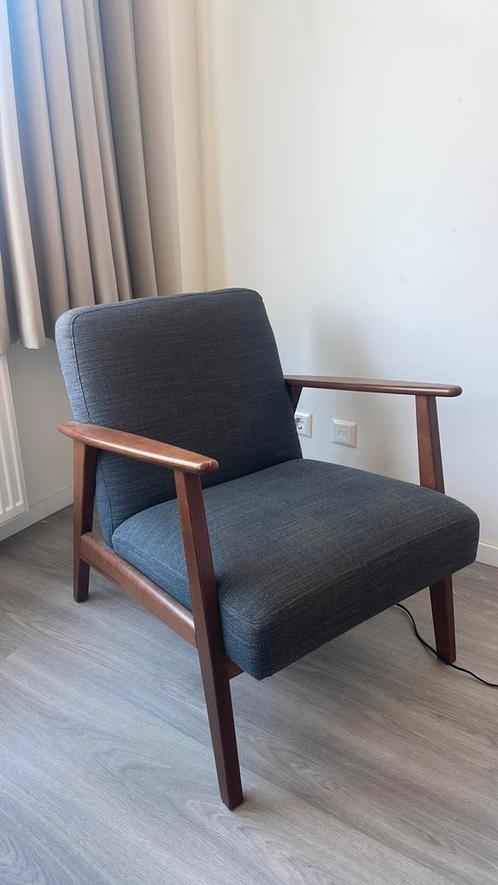 Scandinavische fauteuil, Huis en Inrichting, Fauteuils, Zo goed als nieuw, Stof, 50 tot 75 cm, Ophalen