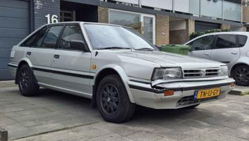 Nissan Bluebird 2.0 HB AUT 1988 Grijs met (blik)schade beschikbaar voor biedingen