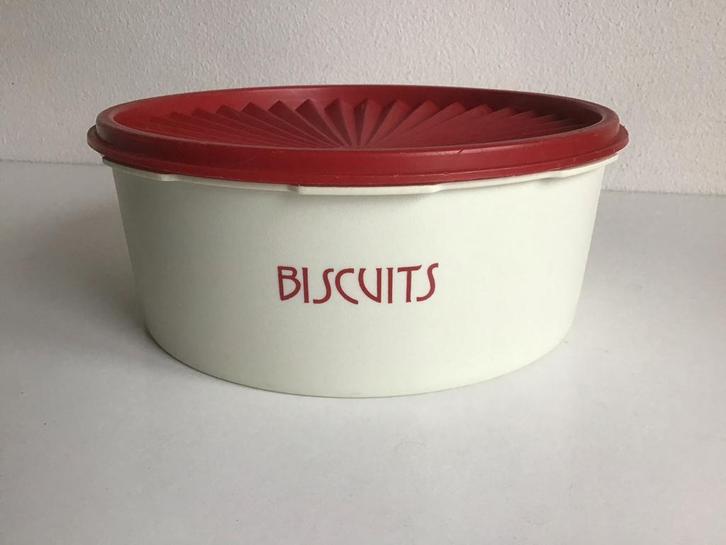 Tupperware koektrommel wit rood biscuits sterdeksel, Huis en Inrichting, Keuken | Tupperware, Gebruikt, Bus of Trommel, Wit, Rood
