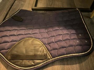 Donkerblauw dekje. beschikbaar voor biedingen