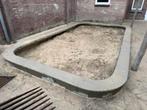 Zandbak van beton elementen, Ophalen, Gebruikt