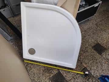 Gebruikte douchebak kwart rond 90x90 beschikbaar voor biedingen