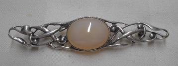 Zilveren modernist broche met mooie steen nr.1071 beschikbaar voor biedingen