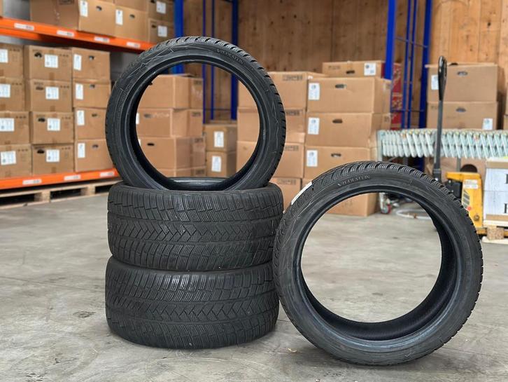 19” winterbanden vredestein 7mm passend Lexus RC €400 all in, Auto-onderdelen, Banden en Velgen, Band(en), Winterbanden, 19 inch