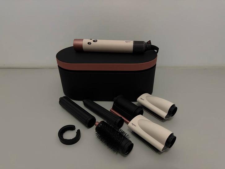 Dyson Airwrap Complete Long Ceramic Pink Rose Gold met doos, Sieraden, Tassen en Uiterlijk, Uiterlijk | Haarverzorging, Zo goed als nieuw
