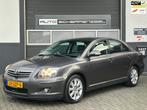 Toyota Avensis 1.8 VVTi Business Pro I NAVI I AIRCO I YOUNGT, Voorwielaandrijving, 65 €/maand, Stoelverwarming, 4 cilinders