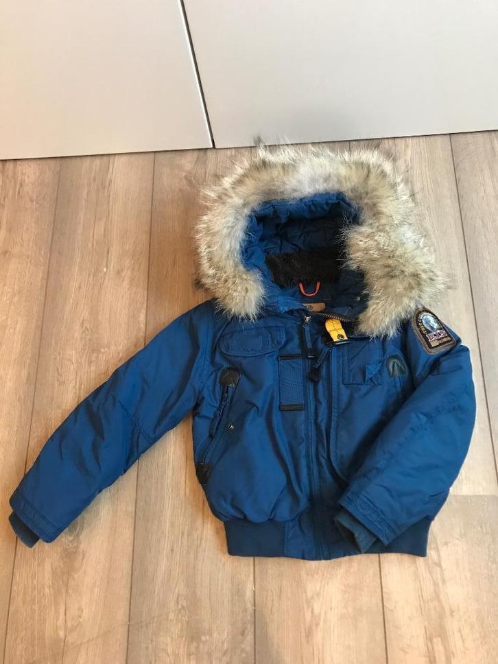 In nette staat: Blauwe Parajumpers Gobi winterjas mt 128, Kinderen en Baby's, Kinderkleding | Maat 128, Zo goed als nieuw, Jongen