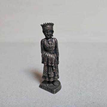 Miniatuurbeeldje Noorwegen, Vrouw in Kostuum beschikbaar voor biedingen