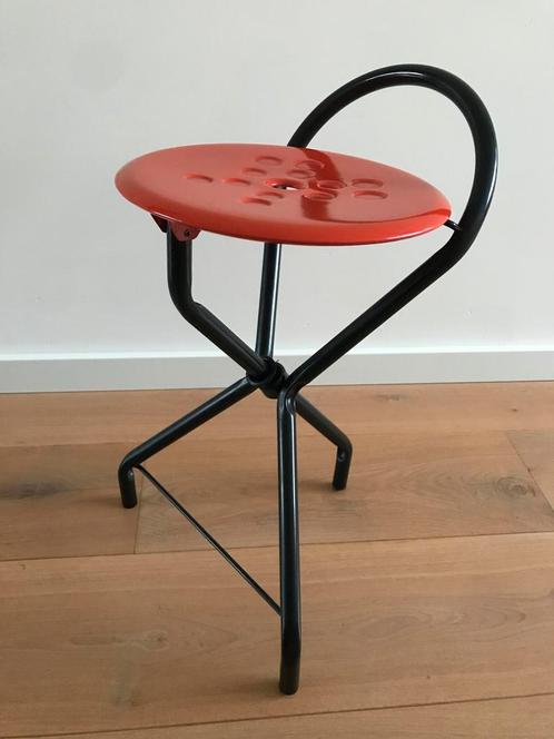 Vintage kruk Tubecon - bekroond Design - ‘80, Huis en Inrichting, Krukjes, Zo goed als nieuw, Ophalen of Verzenden