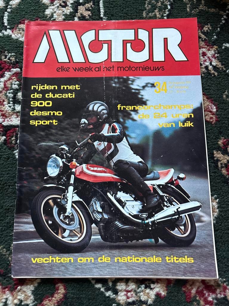 Motor tijdschrift - Ducati 900 Desmo Sport, Ophalen of Verzenden, Gelezen, Algemeen