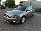Volkswagen Passat 1.6 TDI 77KW BMT Variant DSG 2014 Bruin, Auto's, Euro 5, 4 cilinders, Bruin, Alcantara