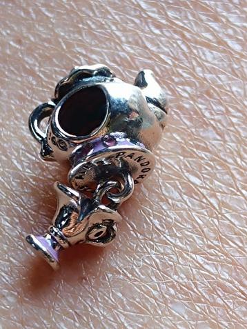 Pandora Disney bedel Theepot van Belle en het Beest Pots noo beschikbaar voor biedingen
