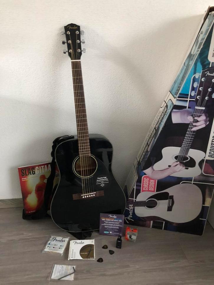 Fender CD-60BK Akoestische Gitaarset - Compleet!, Muziek en Instrumenten, Snaarinstrumenten | Gitaren | Akoestisch, Zo goed als nieuw