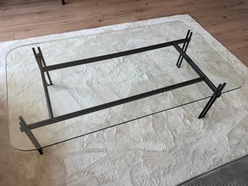 Moderne glazen salontafel – 140 x 80 cm beschikbaar voor biedingen