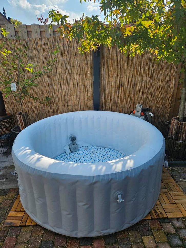 Lay-Z-Spa Havana Bubbelbad, Tuin en Terras, Bubbelbaden en Hottubs, Gebruikt, Opblaasbaar, Afdekzeil, Filter, Pomp, Ophalen