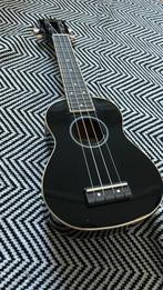 Gloednieuwe ukelele. Zwart met beschermhoes, Fazley., Muziek en Instrumenten, Snaarinstrumenten | Overige, Ophalen of Verzenden