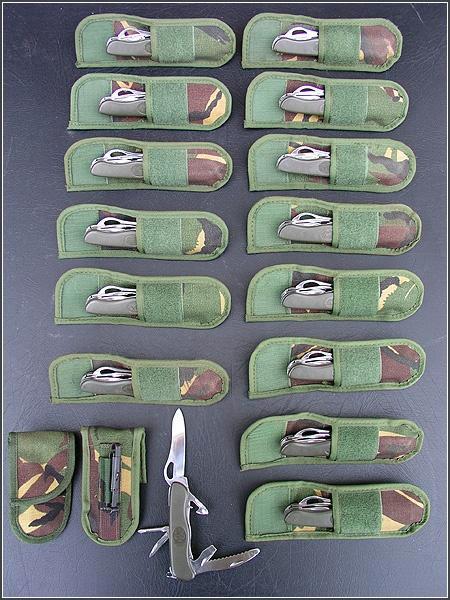 Originele Landmacht camouflage zakmes etui Victorinox € 4,95, Verzamelen, Militaria | Algemeen, Landmacht, Mes of Dolk, Nederland