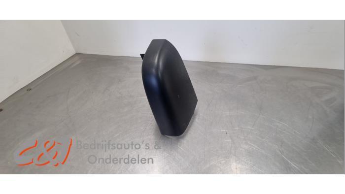 Bumperhoek rechts-achter van een Renault Trafic, Auto-onderdelen, Carrosserie en Plaatwerk, Bumper, Renault, Gebruikt, 3 maanden garantie