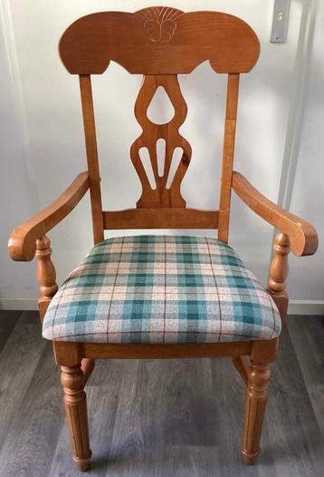 2 x armstoel Engelse country boerderij style Farmhouse beschikbaar voor biedingen
