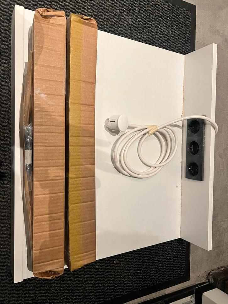 Uittrekbare lade met 3 stopcontacten, Huis en Inrichting, Kasten | Boekenkasten, Nieuw, Minder dan 50 cm, Minder dan 100 cm, Minder dan 25 cm