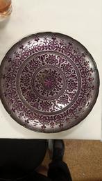 Metalen sierschaal met paarse accenten Ø32 cm, Overige materialen, Gebruikt, Schaal, Rond