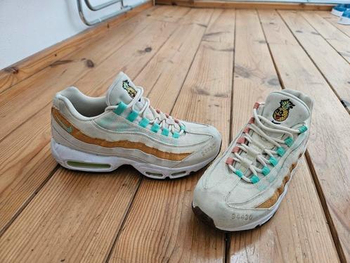 Nike Air Max 95 SE 'Pineapple' - Maat 41, Kleding | Dames, Schoenen, Gedragen, Sneakers of Gympen, Beige, Ophalen of Verzenden