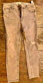Jeans pull & bear maat 31 ( grijs), Kleding | Dames, Spijkerbroeken en Jeans, Nieuw, Blauw, W30 - W32 (confectie 38/40), Ophalen of Verzenden