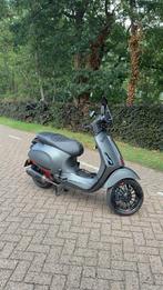 Vespa sprint full option 80 cc, Fietsen en Brommers, Scooters | Vespa, Ophalen, Zo goed als nieuw